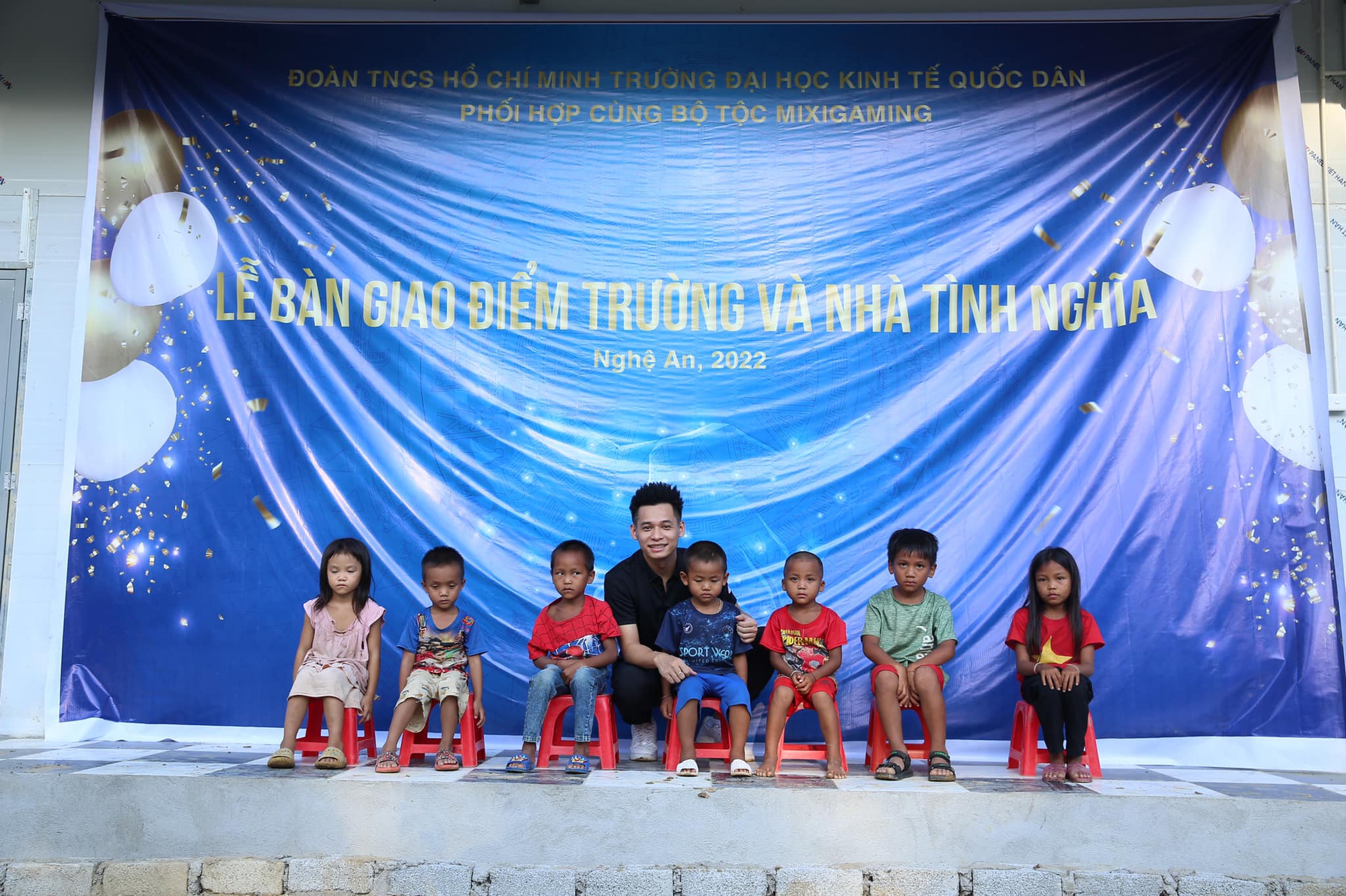Độ Mixi - chàng streamer chăm làm từ thiện nhất làng game Việt - Ảnh 7.