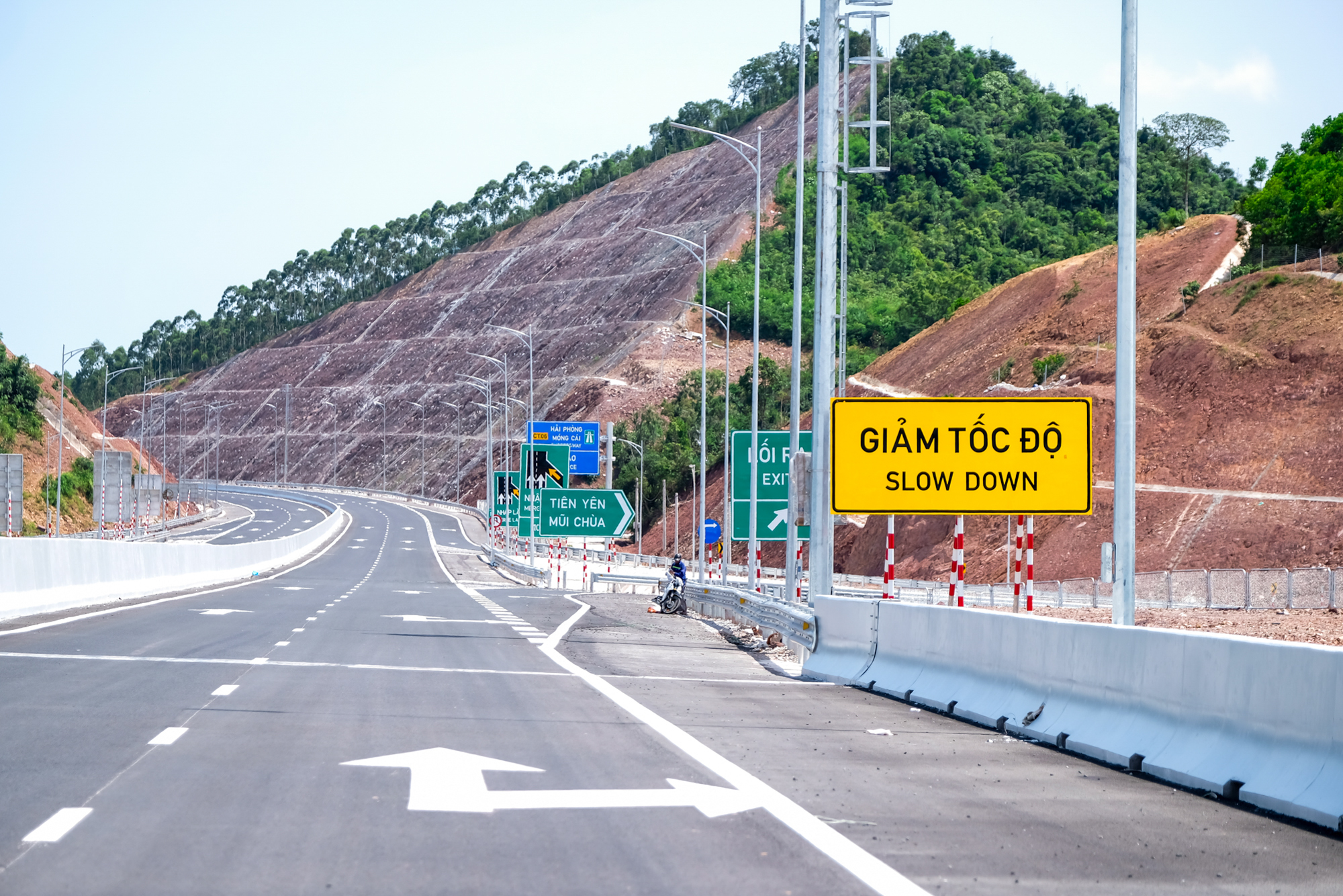 Cao tốc xuyên tỉnh dài nhất Việt Nam, trị giá gần 37.000 tỷ đồng ở Quảng Ninh - Ảnh 10.