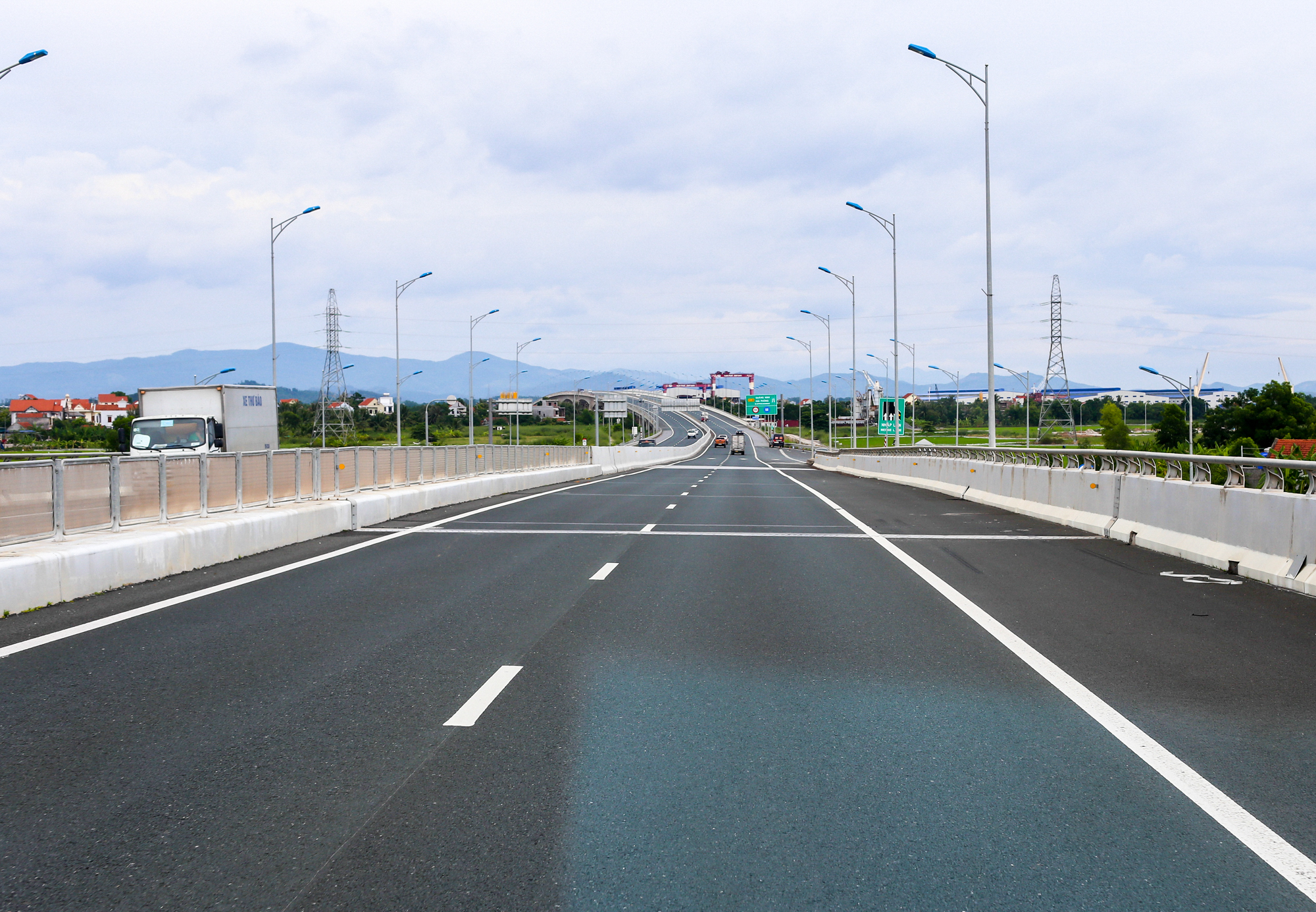Cao tốc xuyên tỉnh dài nhất Việt Nam, trị giá gần 37.000 tỷ đồng ở Quảng Ninh - Ảnh 3.