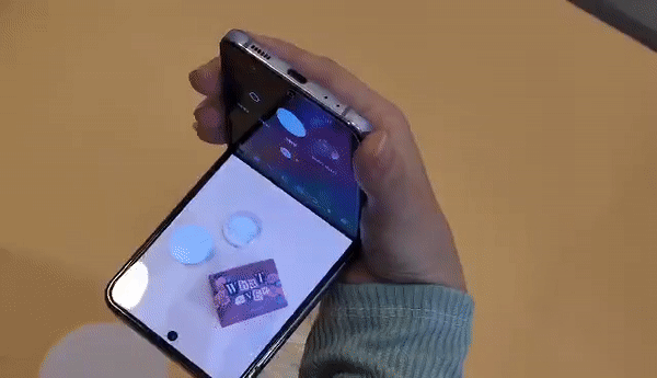 Trải nghiệm tính năng chinh phục giới trẻ của Galaxy Z Flip4: Flex Mode - Ảnh 5.