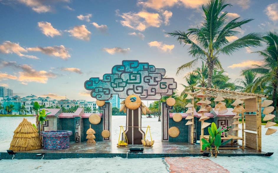 Có một làng quê Việt Nam đậm màu văn hóa tại Vinhomes Ocean Park - Ảnh 1.