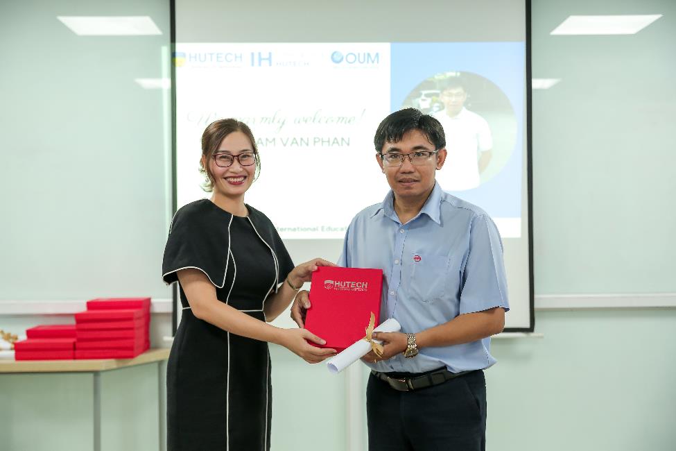 MBA ĐH Mở Malaysia - HUTECH: Nâng tầm tư duy quản trị quốc tế - Ảnh 2.