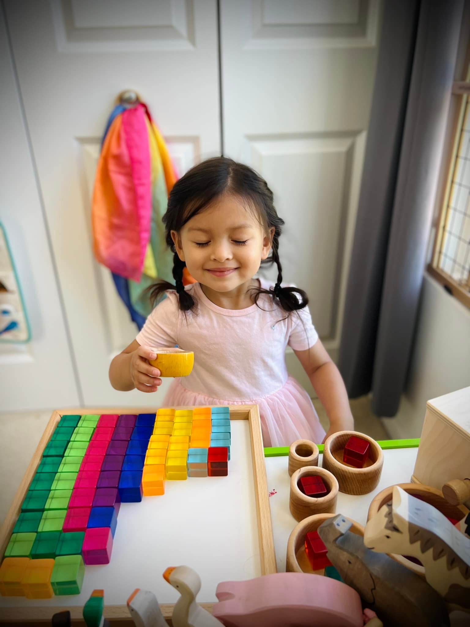 Bí quyết chọn đồ chơi gỗ để trẻ phát triển tư duy, khả năng sáng tạo - Ảnh 2.