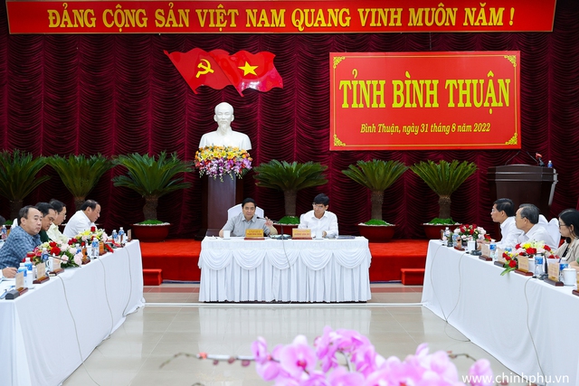 Thủ tướng: Bình Thuận phải phát triển xanh, nhanh, bền vững - Ảnh 4.