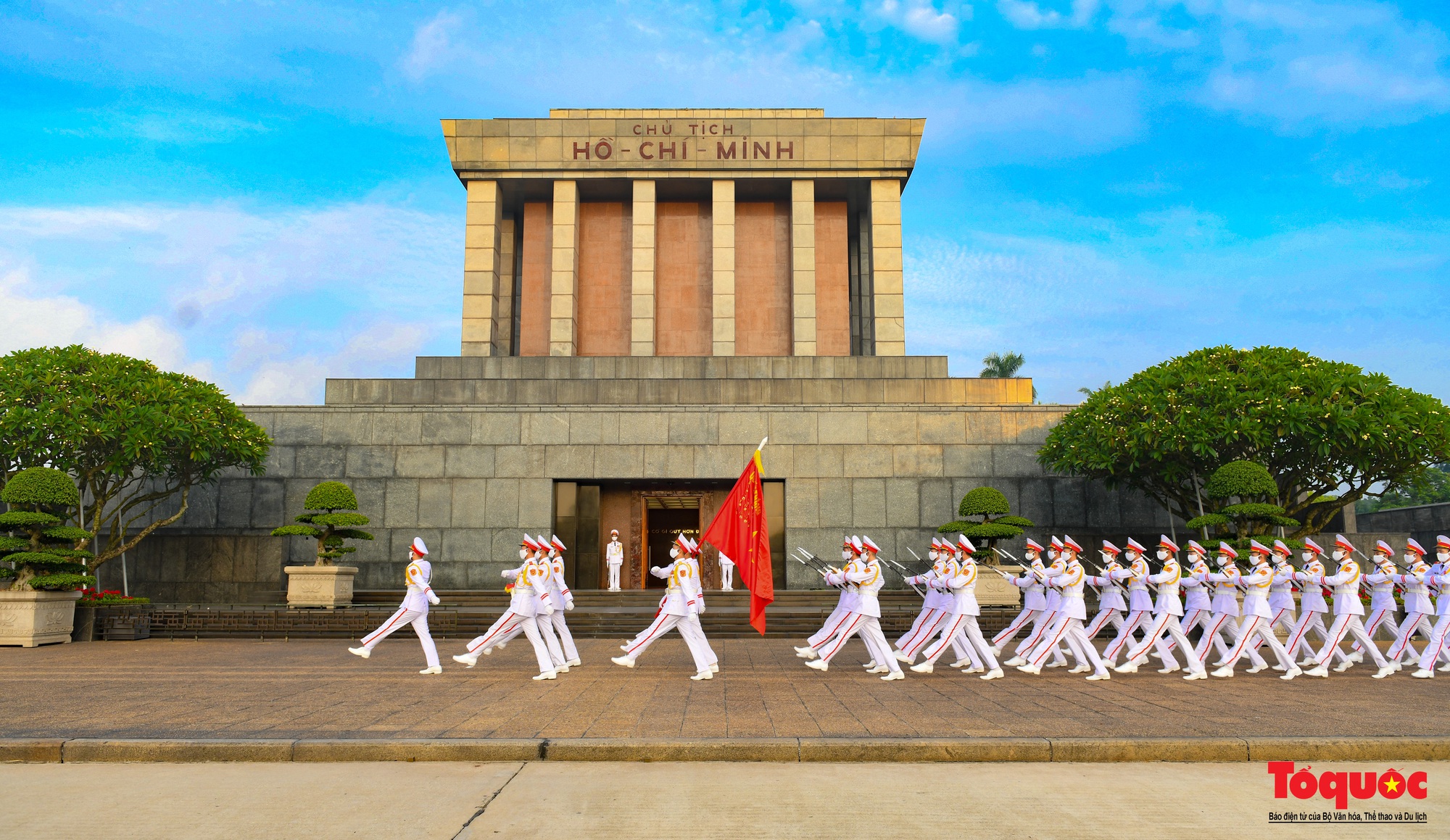 Thiêng liêng nghi Lễ thượng cờ tại Quảng Trường Ba Đình những ngày tháng 9 lịch sử - Ảnh 18.