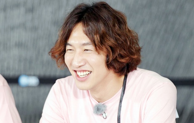 Đen Vâu cất công làm tóc dài, bị tạt sơn khắp người trong MV mới nhưng khán giả chỉ đồng loạt nhắc tên Lee Kwang Soo! - Ảnh 7.