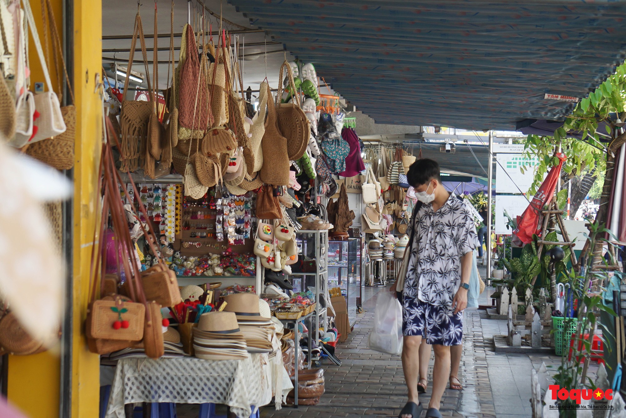 Hình ảnh chợ Hàn trước khi nâng cấp thành chợ điểm phục vụ du lịch - Ảnh 14.