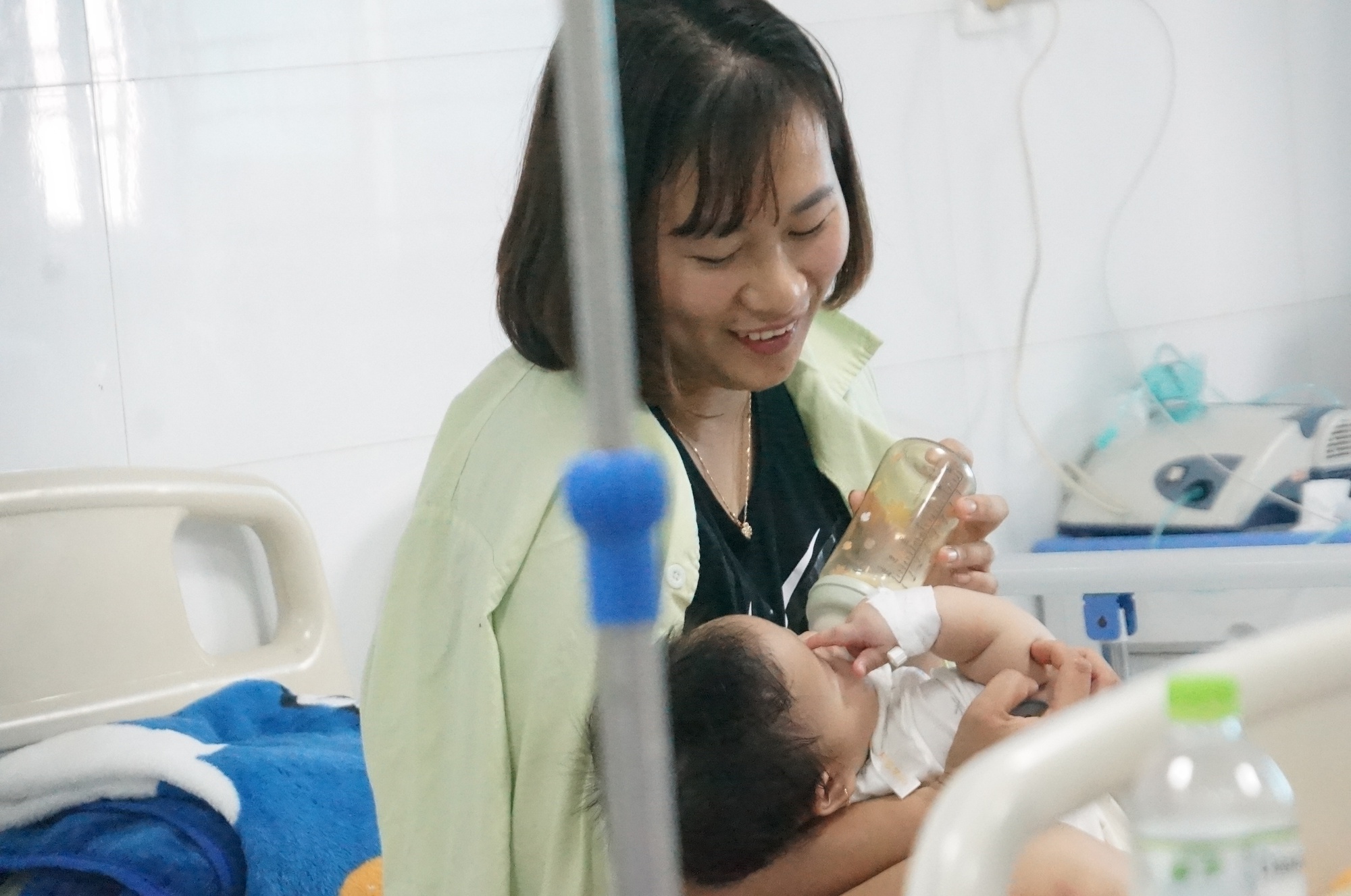 Hà Nội: Bệnh nhân nhi nhập viện tăng đột biến, bác sĩ khuyến cáo khẩn cấp - Ảnh 9.
