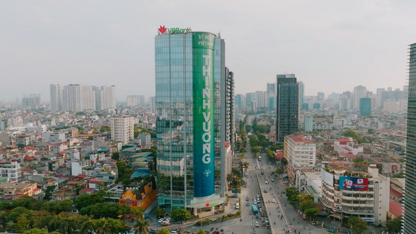 VPBank xếp hạng 11 trong Top 50 thương hiệu giá trị nhất Việt Nam 2022 - Ảnh 3.