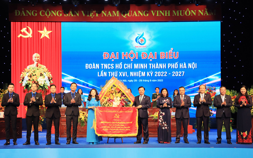 Khai mạc phiên trọng thể Đại hội Đoàn Thanh niên thành phố Hà Nội khóa XVI - Ảnh 7.
