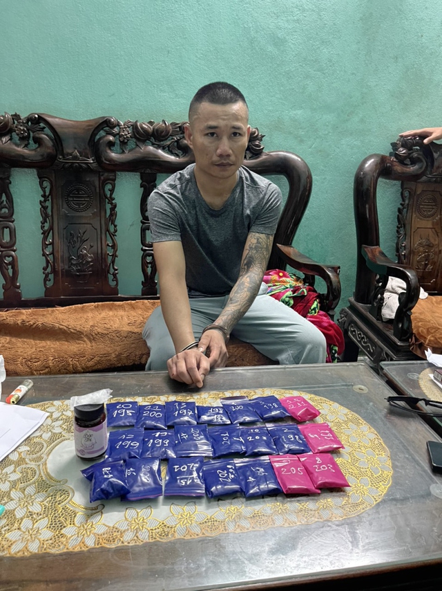 Công an thị xã Ba Đồn, Quảng Bình kiên trì đấu tranh, chặt đứt mắt xích mua bán ma túy - Ảnh 1.