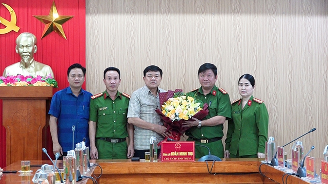 Công an thị xã Ba Đồn, Quảng Bình kiên trì đấu tranh, chặt đứt mắt xích mua bán ma túy - Ảnh 2.