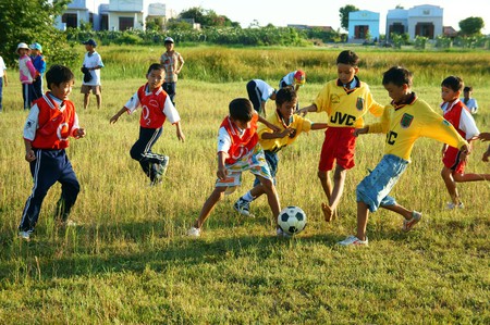 Khách Tây đúc kết những thứ trẻ con Việt Nam ai cũng thích: Nhiều điều vô cùng độc đáo - Ảnh 7.