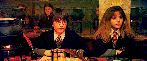 Hóa ra đây là cách dàn sao nhí Harry Potter giải quyết chuyện học: Khán giả được &quot;giải bài tập&quot; cùng suốt bao năm mà chẳng hay biết! - Ảnh 2.
