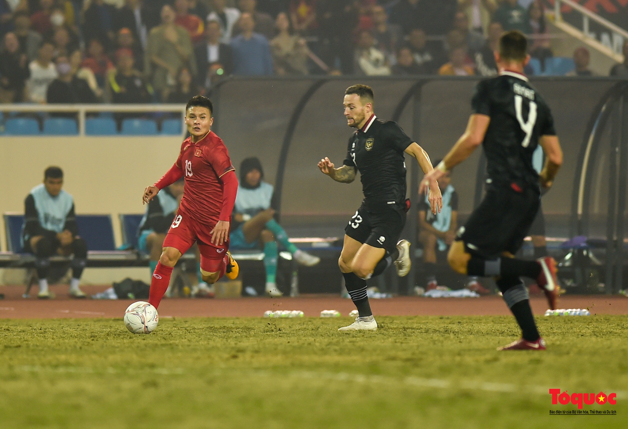 Chùm ảnh Bán kết AFF Cup 2022: Niềm vui chiến thắng của cầu thủ, cổ động viên Việt Nam trên sân Mỹ Đình - Ảnh 8.