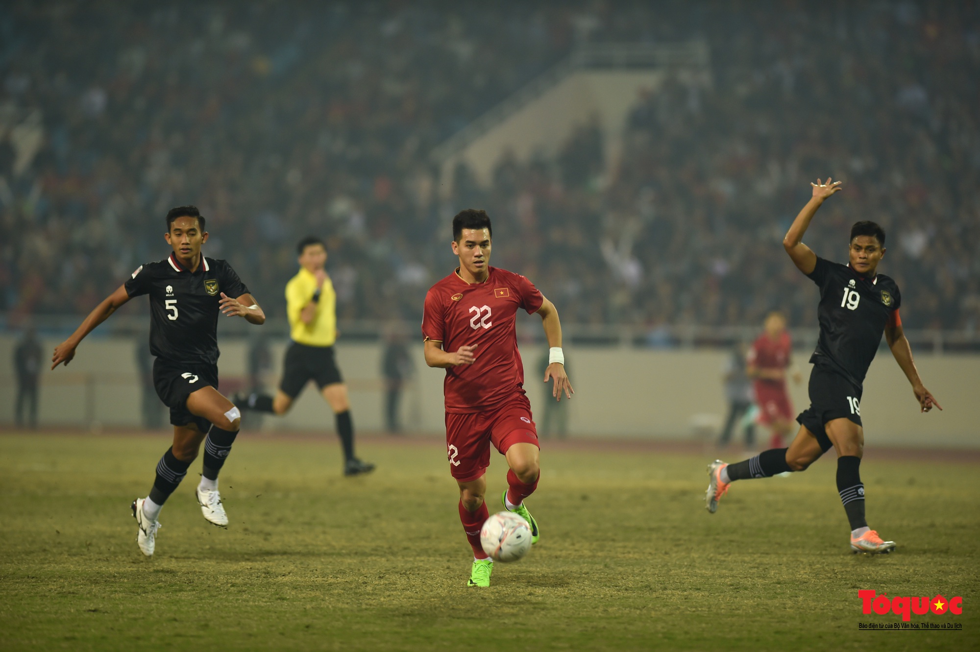 Chùm ảnh Bán kết AFF Cup 2022: Niềm vui chiến thắng của cầu thủ, cổ động viên Việt Nam trên sân Mỹ Đình - Ảnh 4.