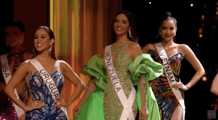 Toàn cảnh Bán kết Miss Universe: Ngọc Châu tỏa sáng với nhan sắc và màn catwalk nổi bật, cùng dàn thí sinh trình diễn mãn nhãn - Ảnh 8.