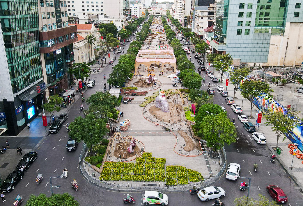 &quot;Hoa hậu&quot; và &quot;nam vương&quot; mèo đã lộ diện ở Đường hoa Nguyễn Huệ  - Ảnh 17.