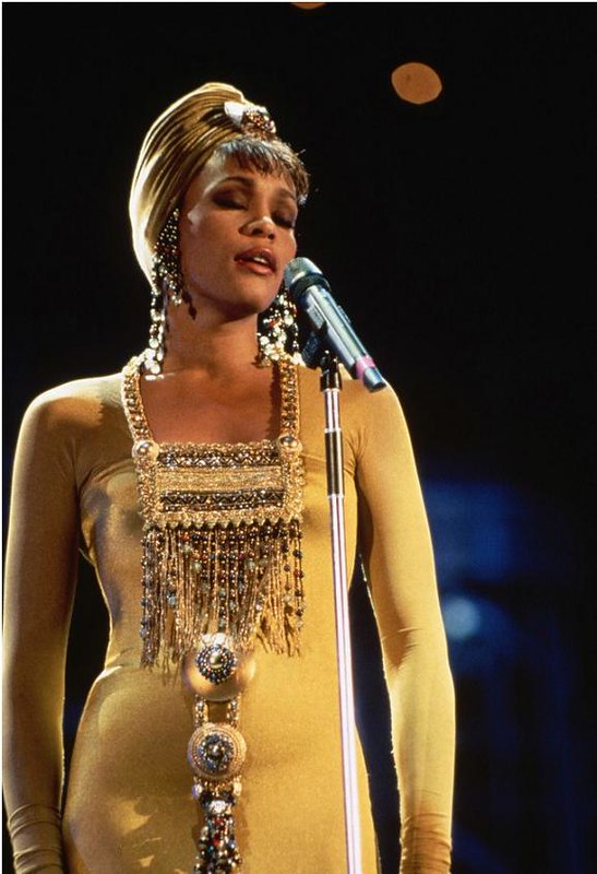 Whitney Houston: Diva huyền thoại với giọng hát đẹp và kỹ thuật bậc thầy - Ảnh 5.