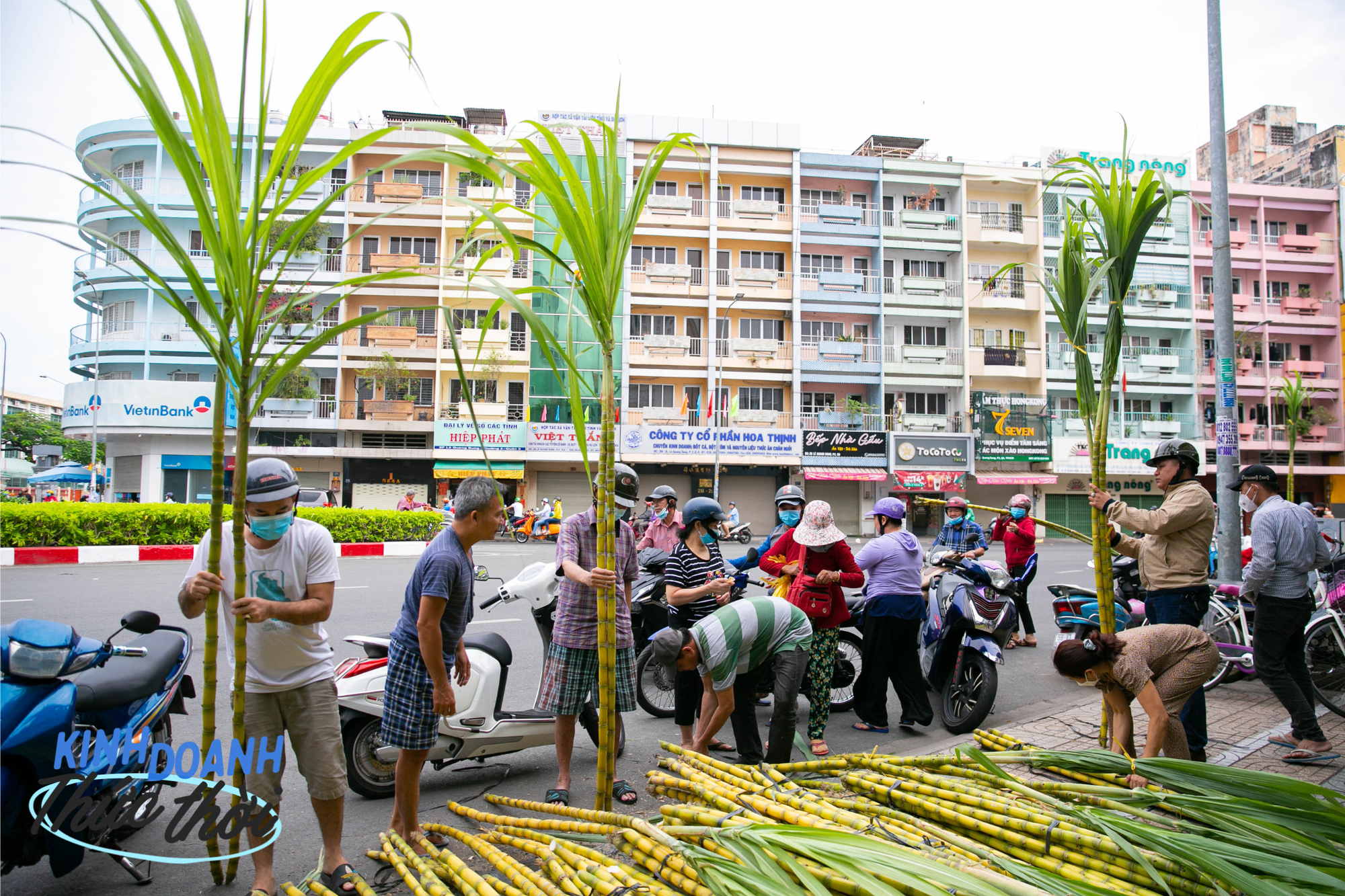 Thức thời mùa Tết: Kiếm hàng chục triệu chưa đầy 24 giờ nhờ phong tục cầu tài lộc của người Việt - Ảnh 2.