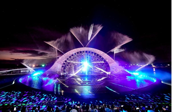 Đại diện ECA2: “Kiss the Stars là show diễn lớn và đẹp bậc nhất châu Á” - Ảnh 2.
