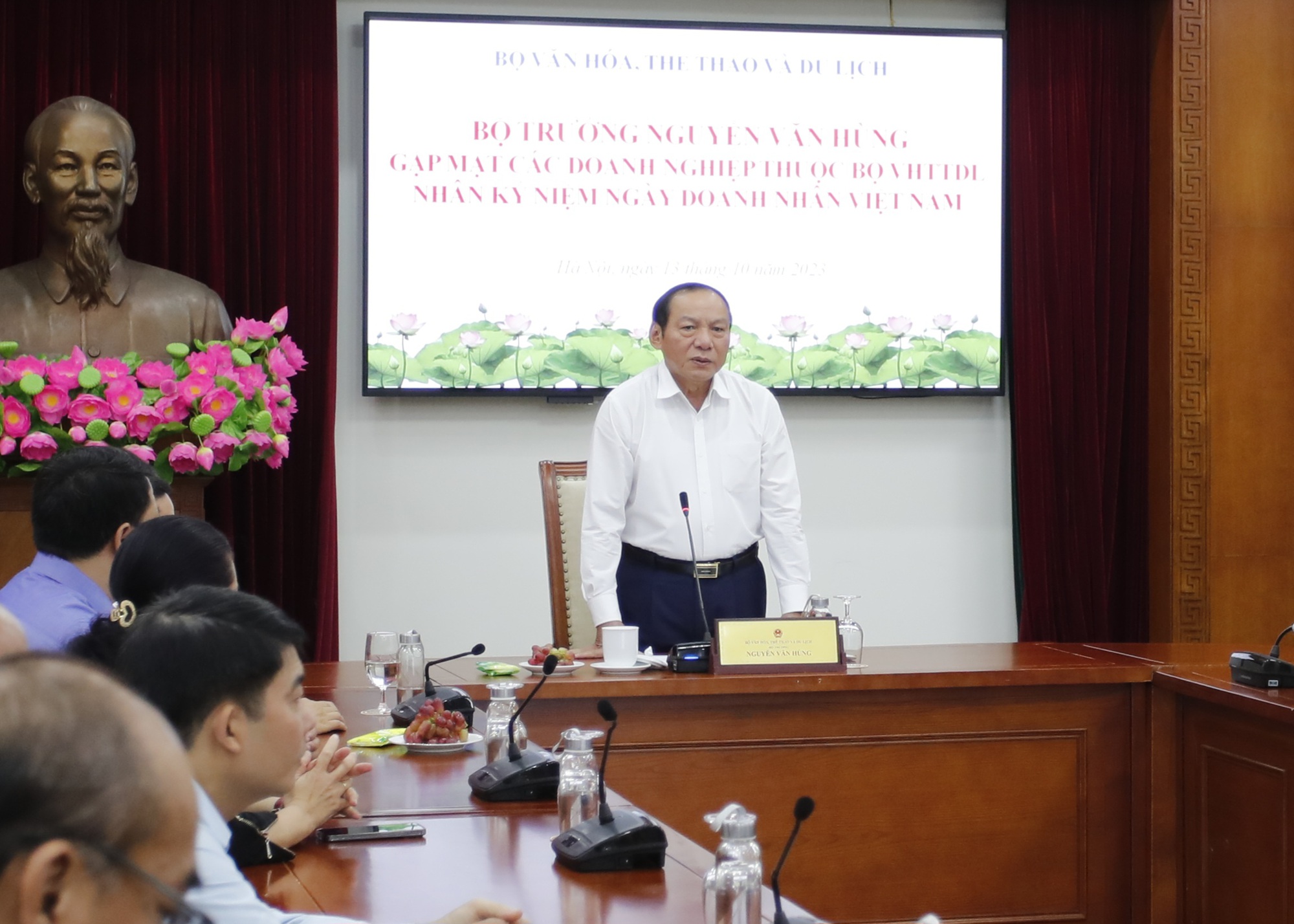 Bộ trưởng Nguyễn Văn Hùng: Doanh nghiệp thuộc Bộ VHTTDL phải có tầm nhìn, tư duy mới để kiến tạo và phát triển - Ảnh 2.