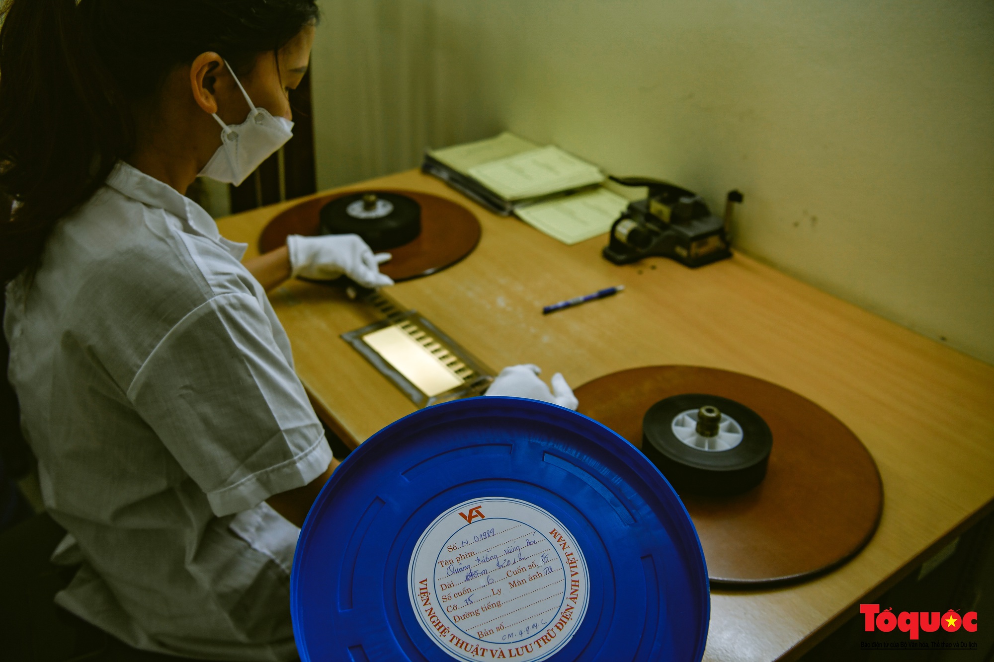 Những bóng hồng gìn giữ lại bằng chứng lịch sử - Ảnh 21. Những bóng hồng gìn giữ lại bằng chứng lịch sử - Ảnh 21.