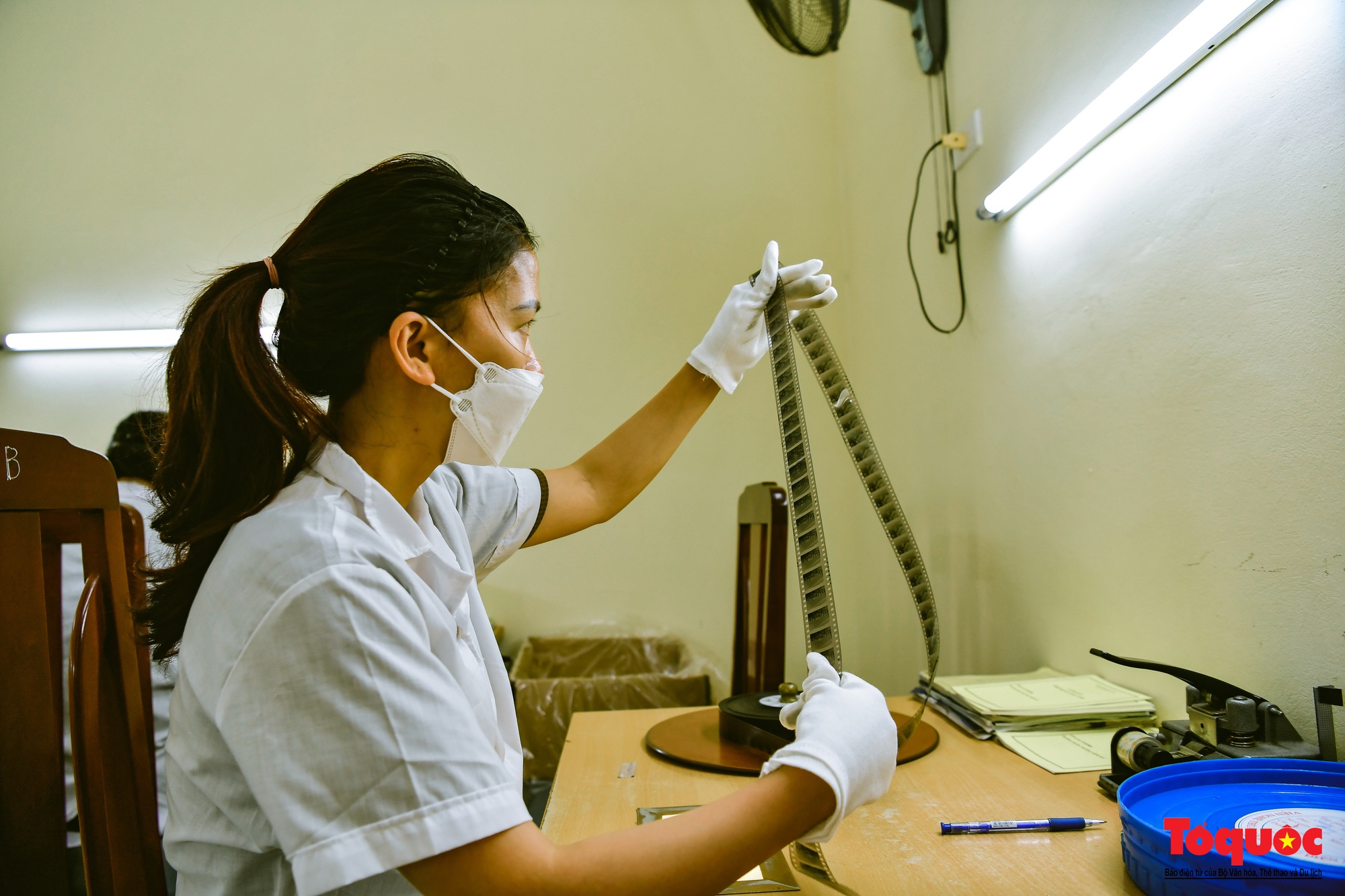 Những bóng hồng gìn giữ lại bằng chứng lịch sử - Ảnh 17. Những bóng hồng gìn giữ lại bằng chứng lịch sử - Ảnh 17.