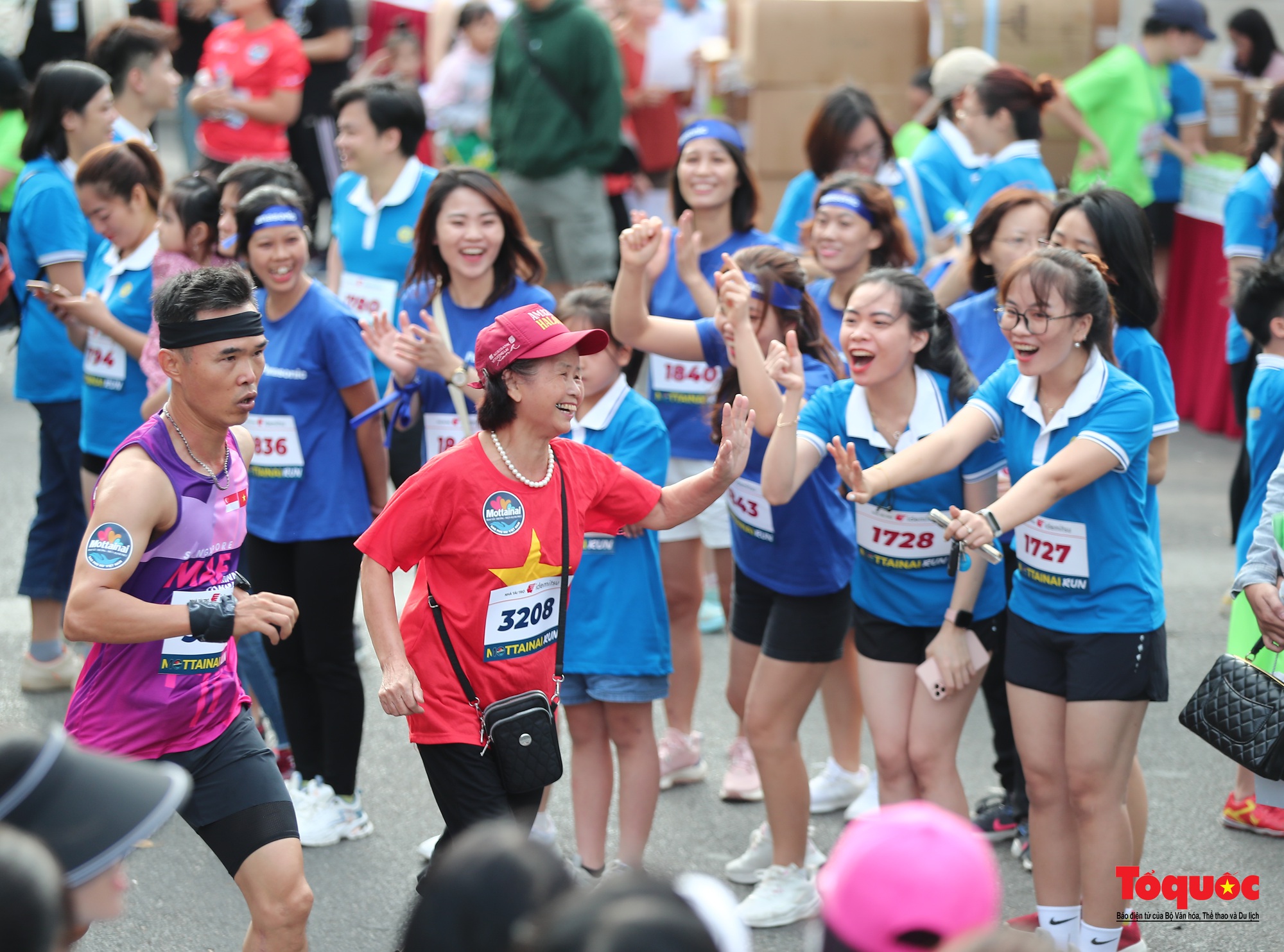 Hàng ngàn VĐV tham gia giải chạy Mottainai Run 2023 giúp đỡ các em nhỏ có hoàn cảnh khó khăn - Ảnh 12.
