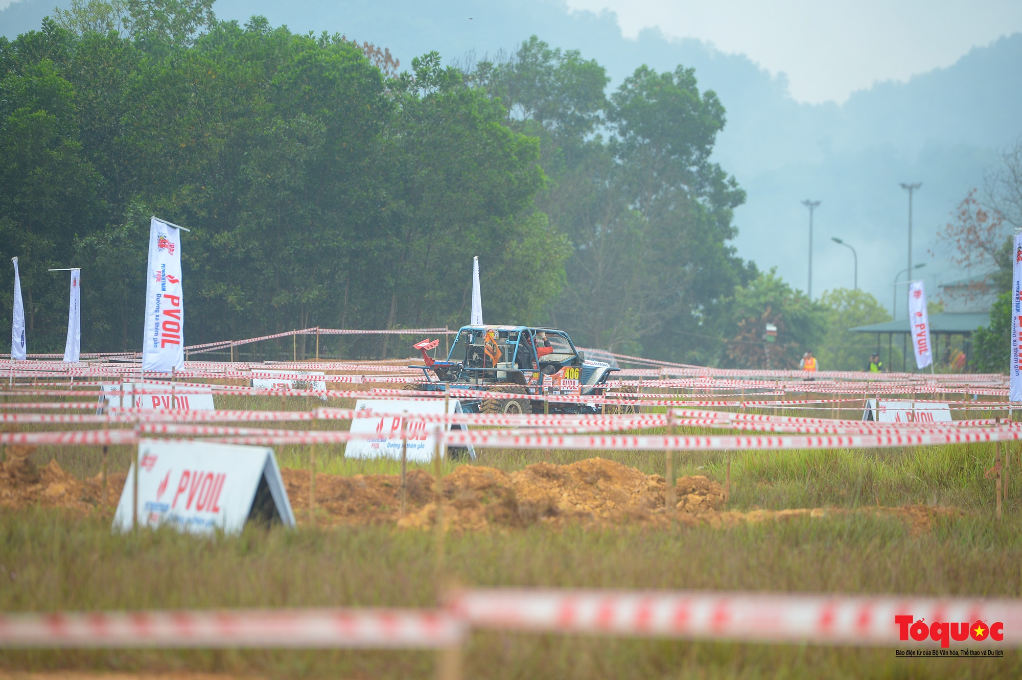 Giải đua ô tô địa hình quy mô lớn nhất Việt Nam chính thức khởi tranh - Ảnh 9.