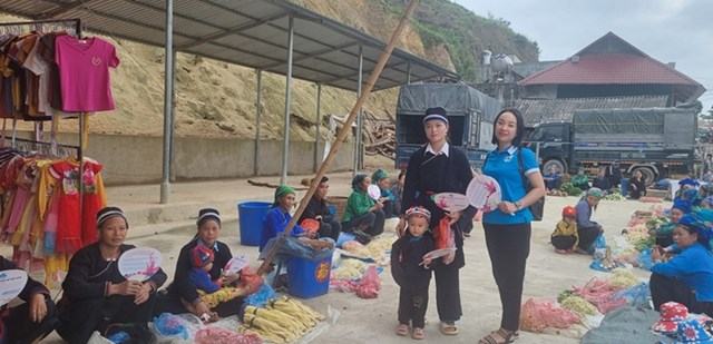 Đổi mới phương thức tuyên truyền nhằm ngăn chặn tảo hôn, hôn nhân cận huyết tại huyện vùng cao - Ảnh 1.
