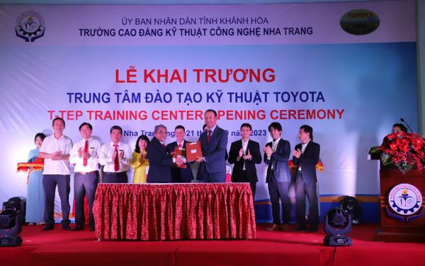 Toyota và hành trình 20 năm đồng hành cùng sinh viên chuyên ngành kỹ thuật ô tô - Ảnh 1.