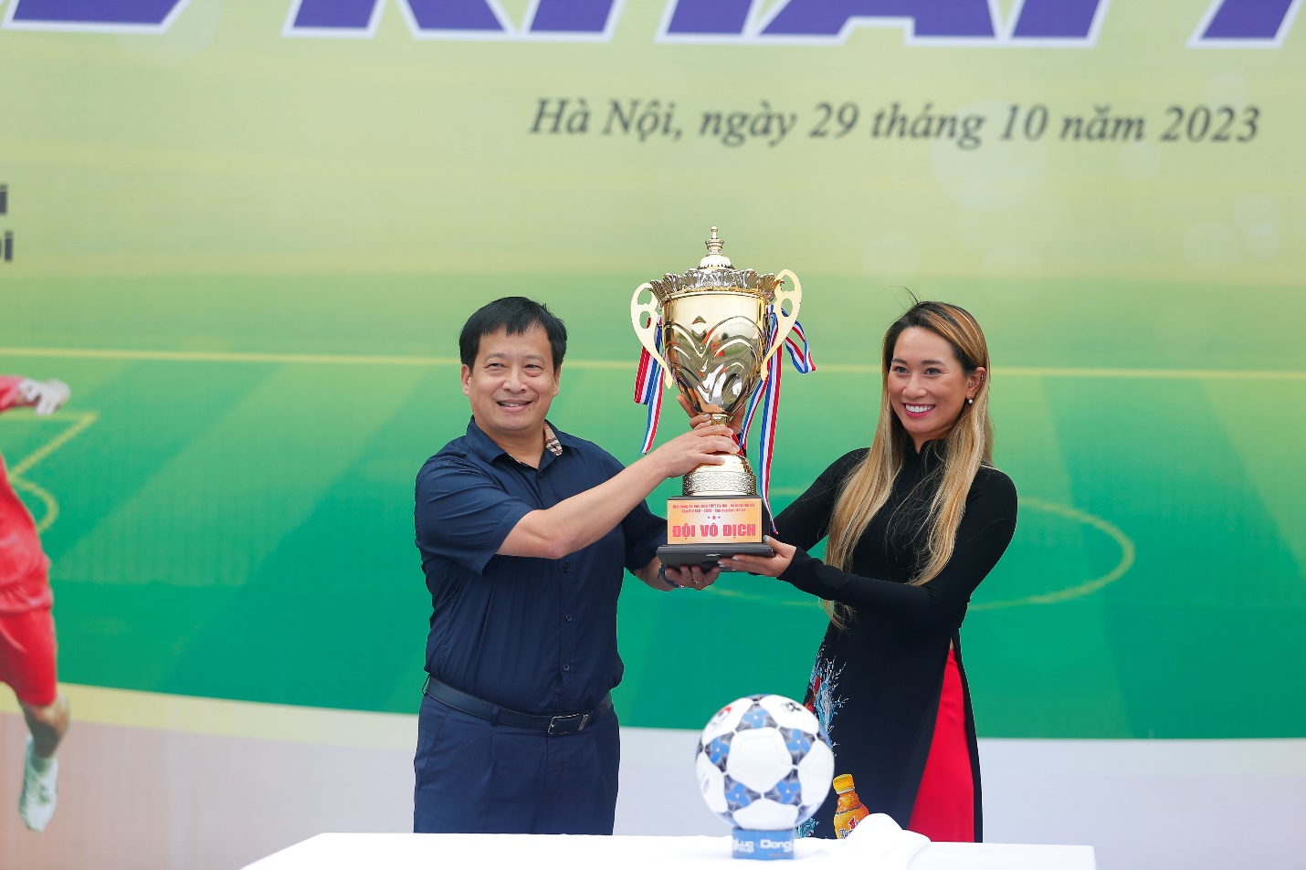Sôi động ngày khai mạc giải bóng đá học sinh THPT Hà Nội - An ninh Thủ đô lần thứ XXII năm 2023 cup Number 1 Active   - Ảnh 1.