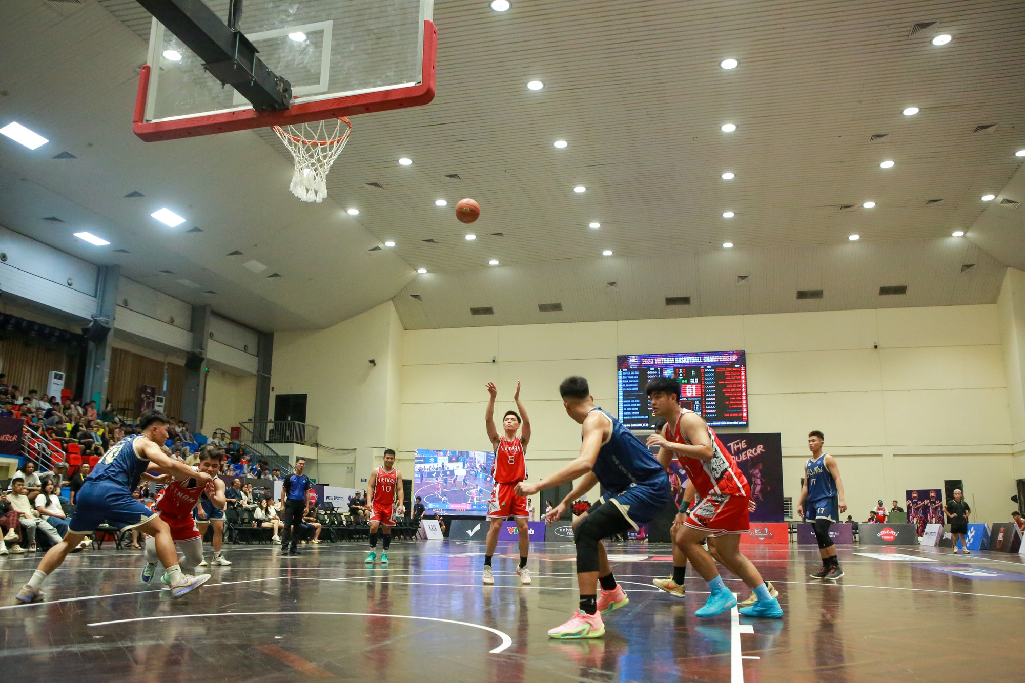 Khán giả thủ đô &quot;mãn nhãn&quot; với giải bóng rổ Vietnam Pro-Am Basketball Championship 2023 - Ảnh 8.