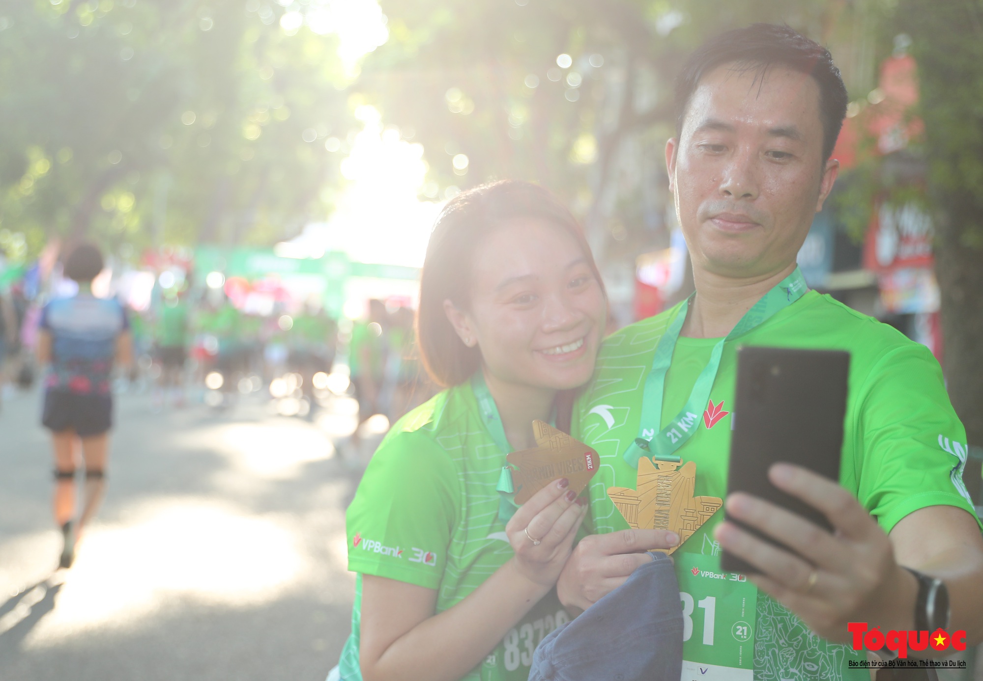 Gần 11.000 vận động viên tham gia giải chạy dưới nắng thu Hà Nội - Ảnh 21.