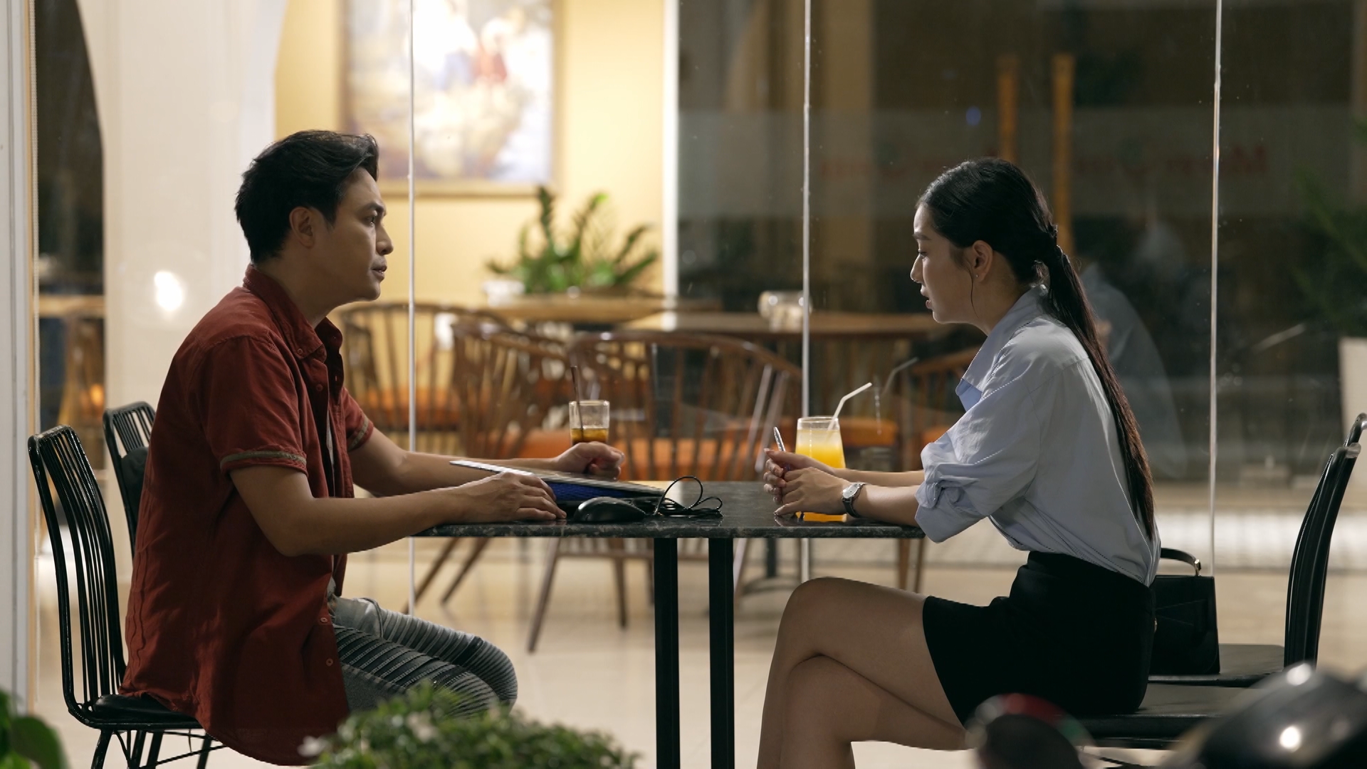 Màn tái hợp đắt giá giúp phim Việt leo top 1 rating, cặp đôi nên duyên lần 2 được netizen khen hết lời - Ảnh 1.