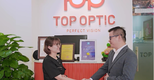 Top Optic đại lý chính hãng của Essilor - Ảnh 1.
