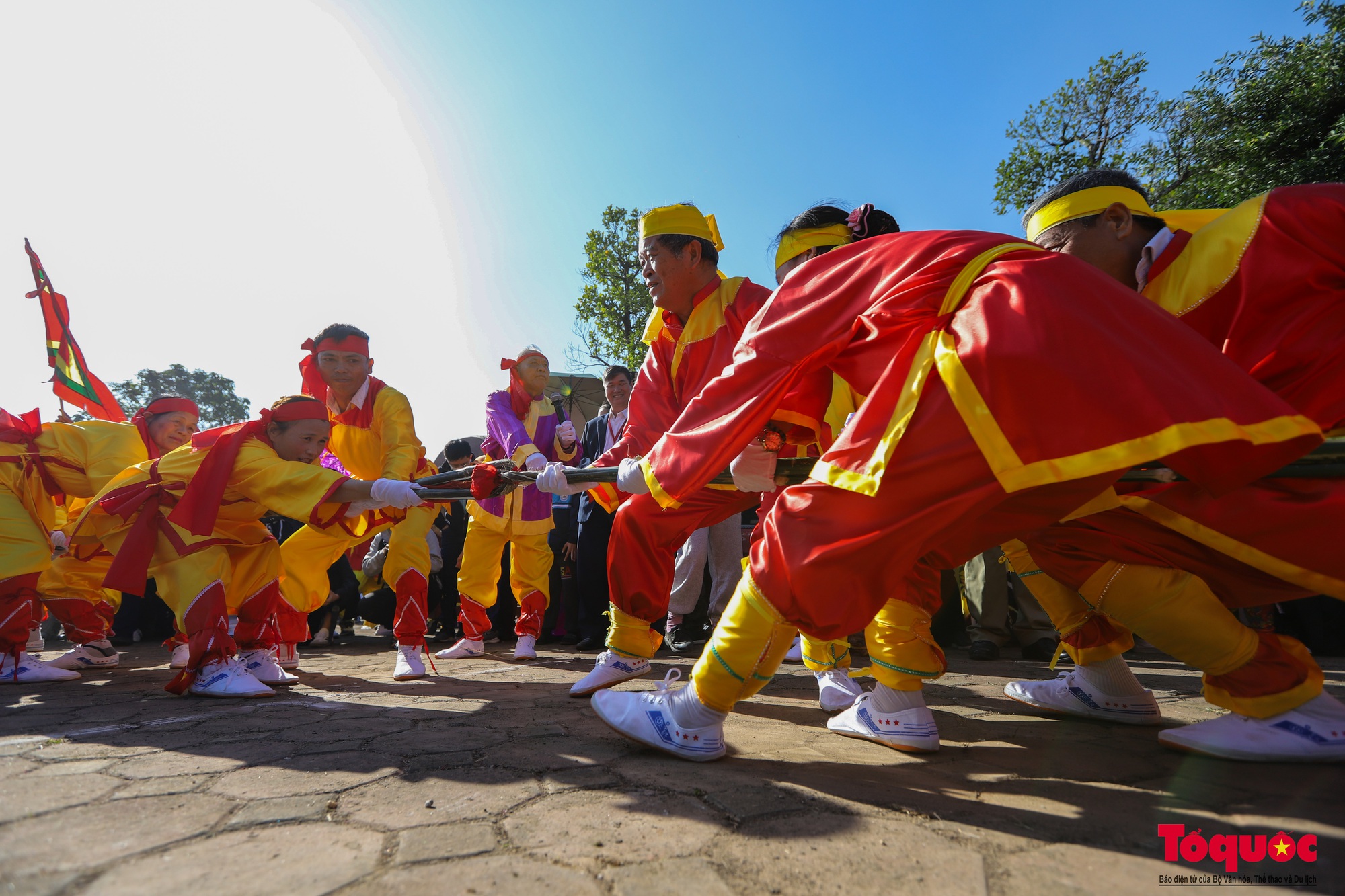 Lần đầu tiên tổ chức liên hoan trình diễn nghi lễ và trò chơi kéo co tại Việt Nam - Ảnh 8.
