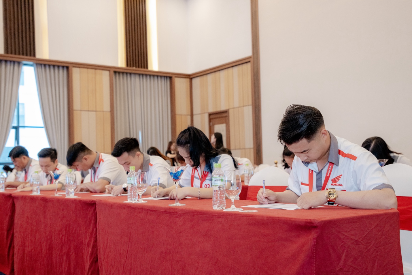 Nhiệt huyết và tài năng, hội thi “Nhân viên bán hàng xuất sắc 2023” của Honda Việt Nam thu hút đông đảo nhân viên bán hàng - Ảnh 2.
