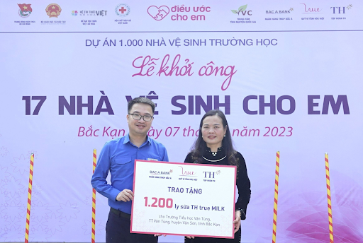 Hiện thực hóa ước mong của hàng trăm ngàn học sinh Việt Nam: Để nhà vệ sinh thực sự vệ sinh - Ảnh 6.