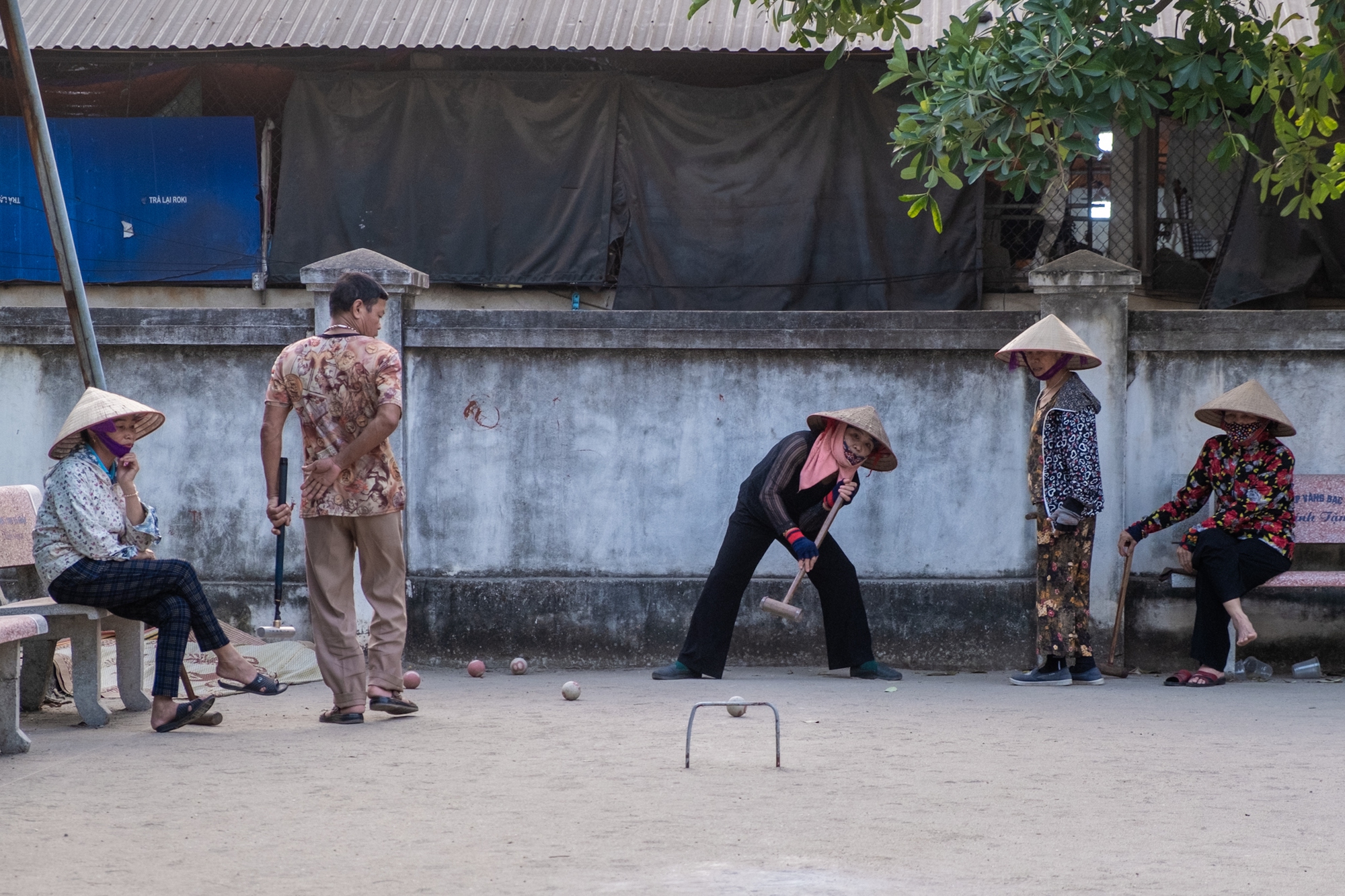 Croquet: Môn thể thao quý tộc Châu Âu trở thành thú vui mỗi ngày của người cao tuổi làng quê Việt Nam - Ảnh 5.