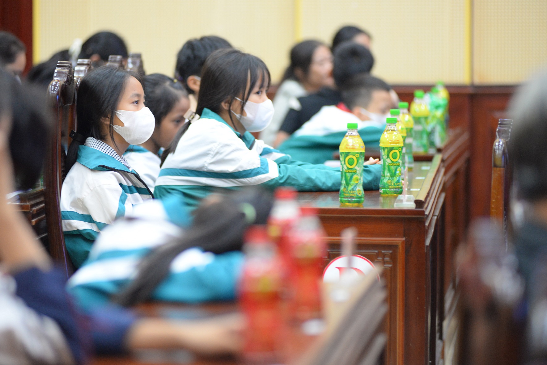 Tân Hiệp Phát tiếp tục trao 150 phần học bổng giúp học sinh khó khăn tại Hà Nam vững bước tới trường - Ảnh 3.