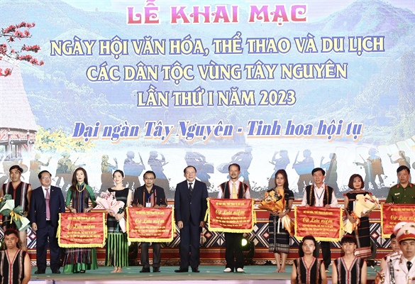 Khai mạc Ngày hội VHTTDL các dân tộc vùng Tây Nguyên lần thứ I năm 2023 với chủ đề “Đại ngàn Tây Nguyên – Tinh hoa hội tụ” - Ảnh 4.