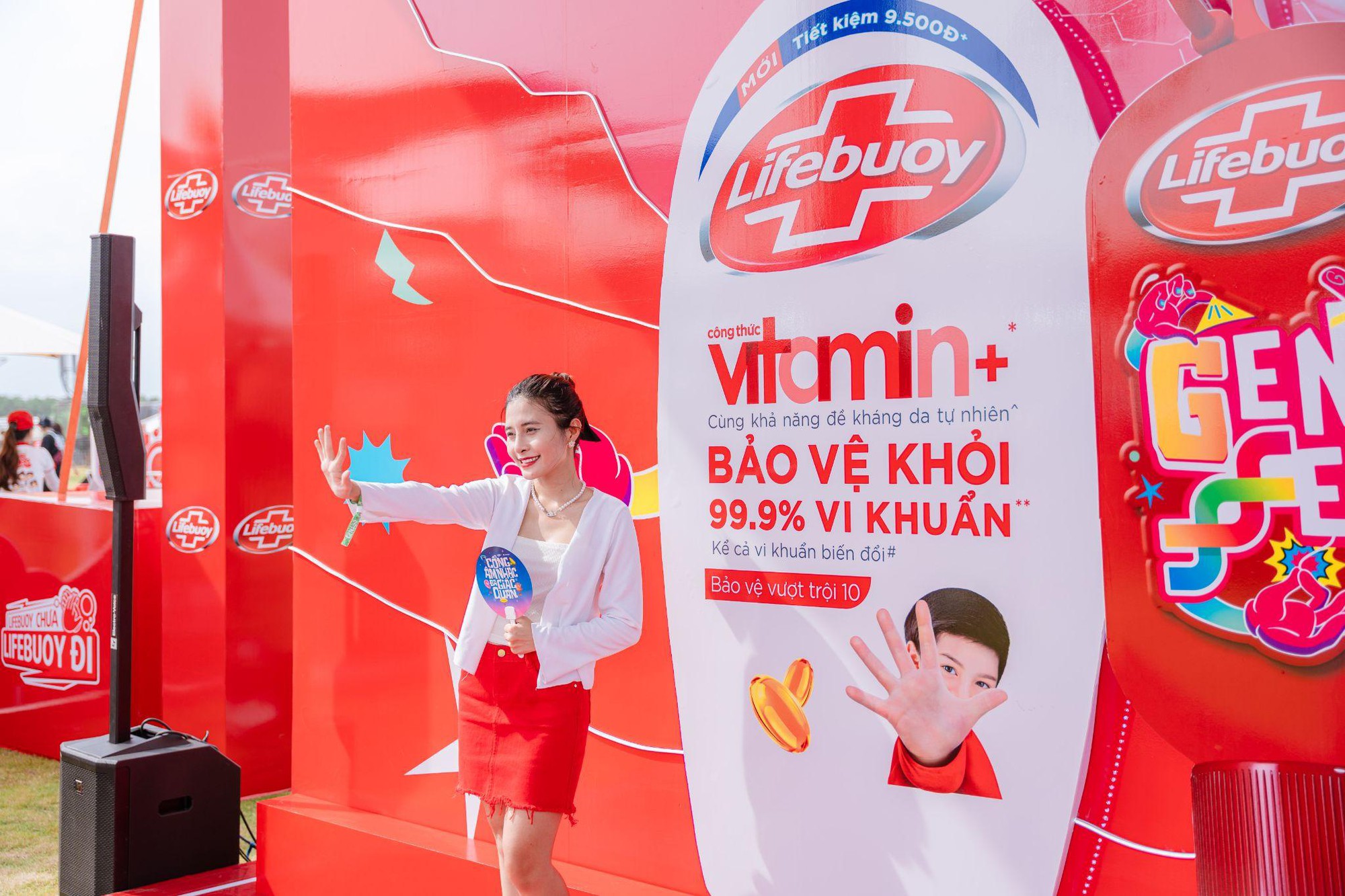 Lifebuoy chính thức xác lập kỷ lục Bộ trò chơi Ô Ăn Quan lớn nhất Việt Nam - Ảnh 3.