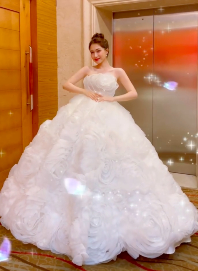 Hoà Minzy hậu dự cưới: &quot;Rồi ai cũng sẽ được khoác lên chiếc váy cưới của riêng mình&quot; - Ảnh 4.