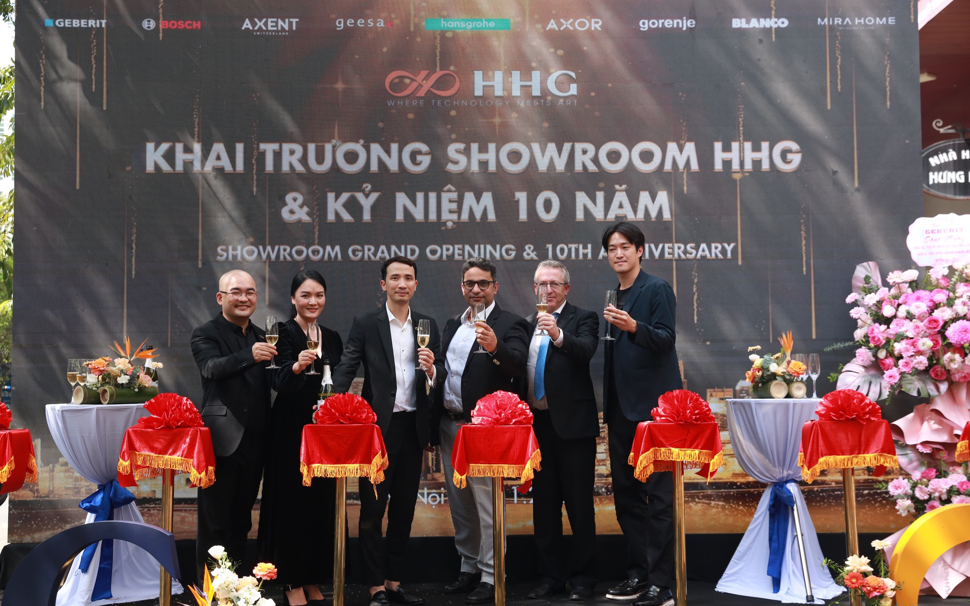 Dấu ấn khác biệt từ hansgrohe & AXOR tại lễ khai trương showroom HHG - Ảnh 1.