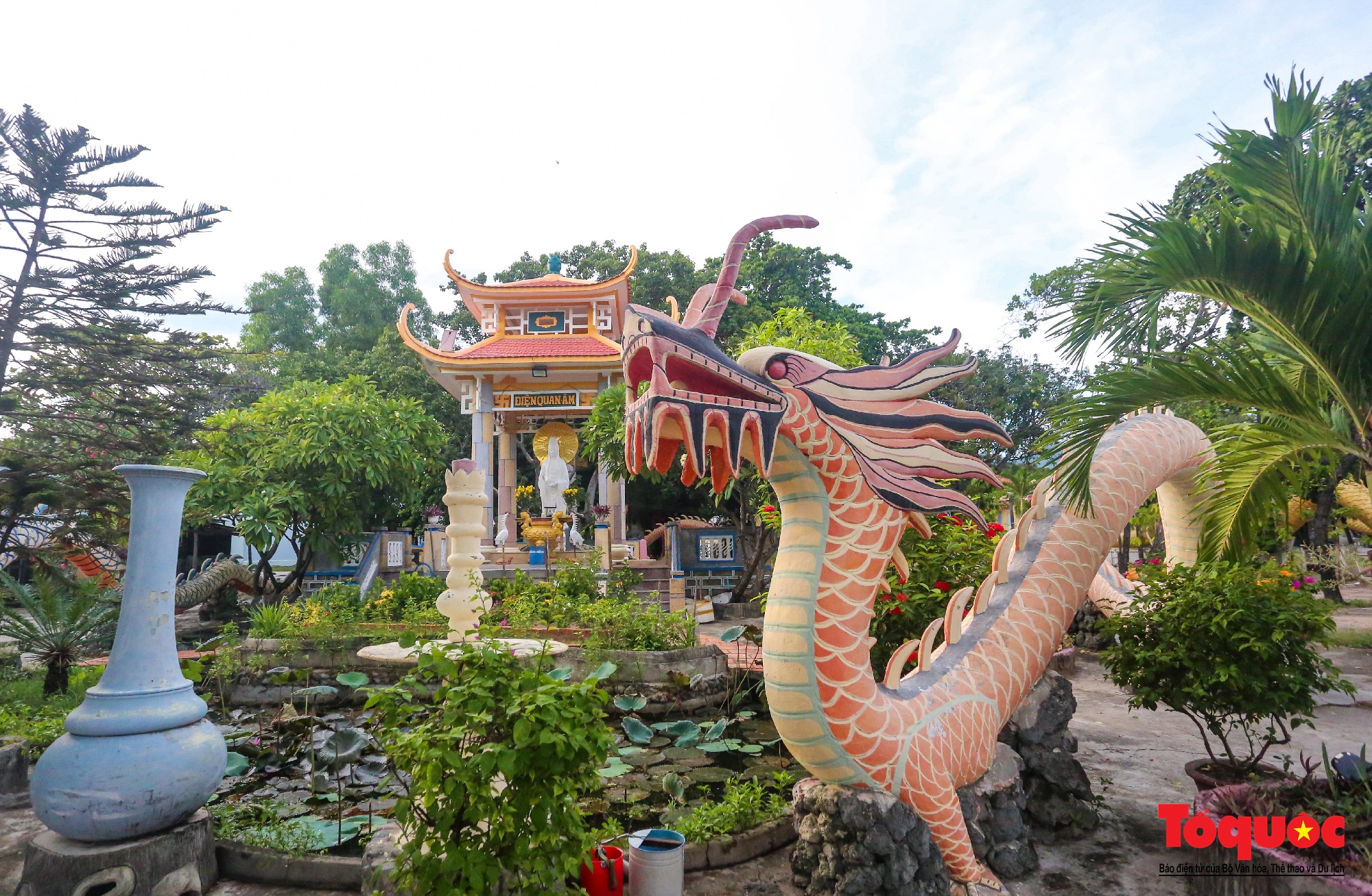 Độc đáo ngôi chùa làm bằng vỏ ốc ở Khánh Hòa - Ảnh 11.