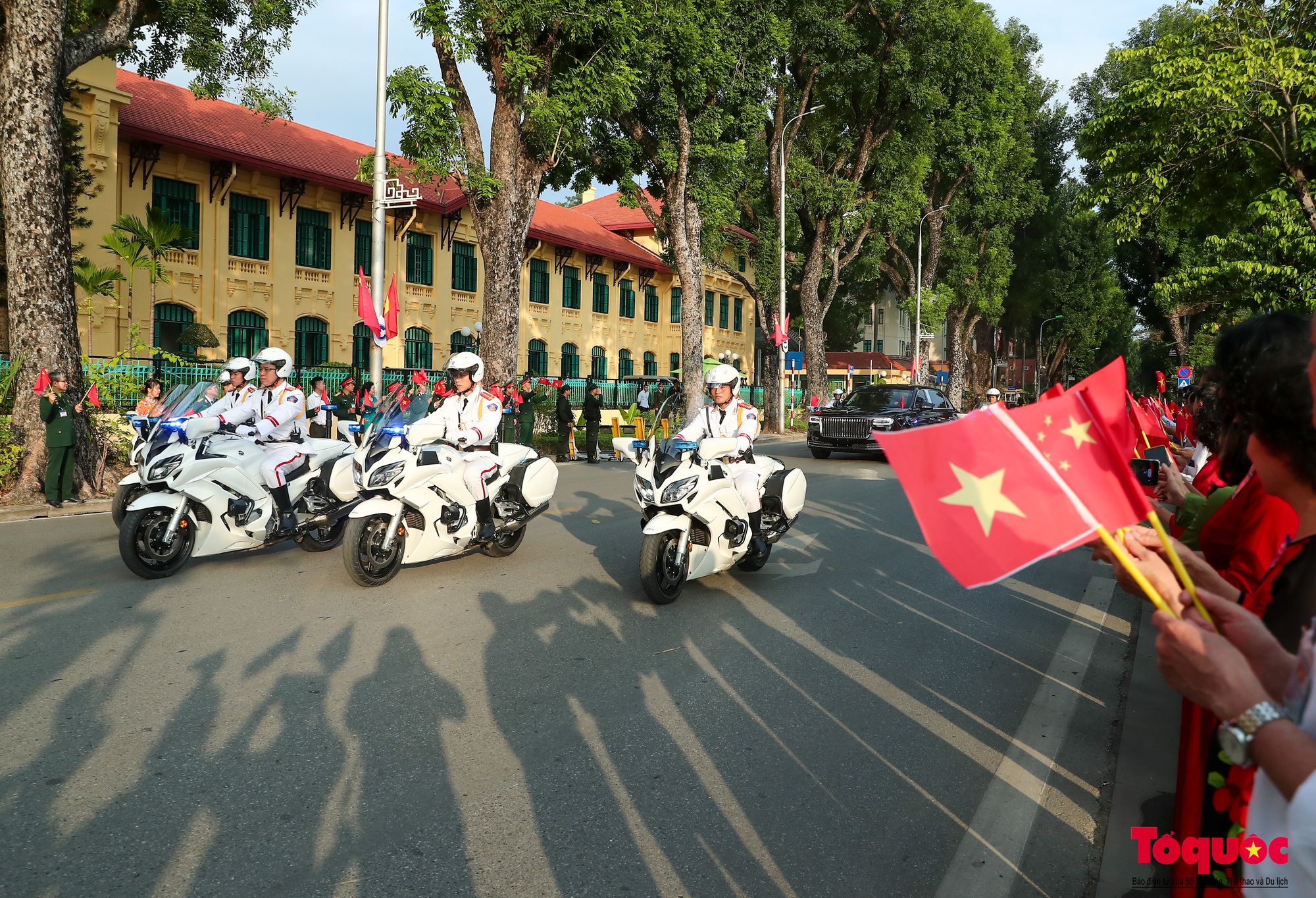 Tổng Bí thư Nguyễn Phú Trọng chủ trì lễ đón Tổng Bí thư, Chủ tịch Trung Quốc Tập Cận Bình - Ảnh 4.