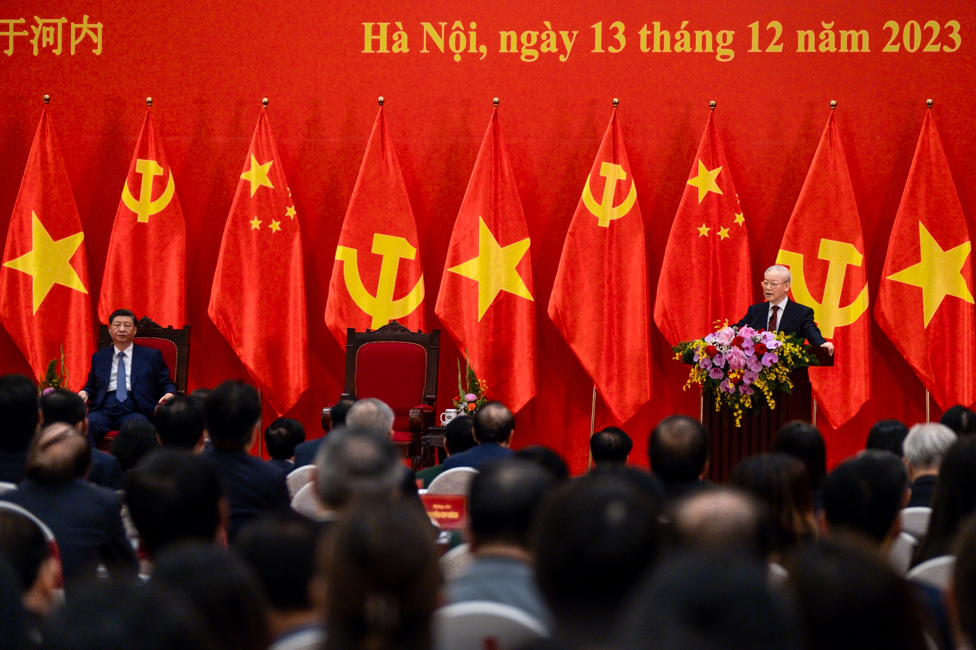 Tổng Bí thư Nguyễn Phú Trọng và Tổng Bí thư, Chủ tịch nước Trung Quốc gặp gỡ nhân sỹ hữu nghị và thế hệ trẻ Việt-Trung - Ảnh 4.