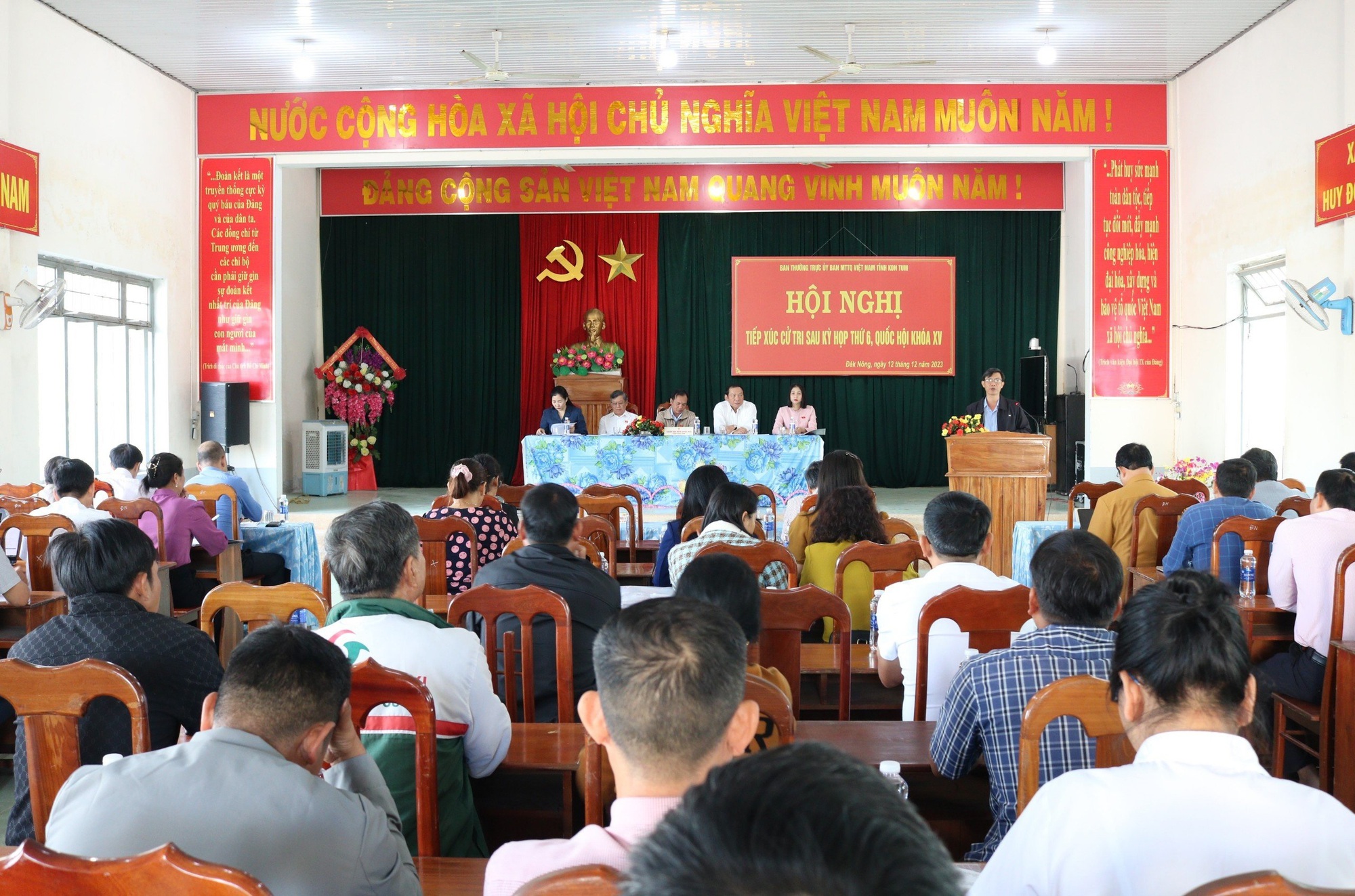 Bộ trưởng Nguyễn Văn Hùng: Chuẩn bị từ sớm, từ xa để lượng hóa cụ thể Chương trình MTQG về văn hóa - Ảnh 1.